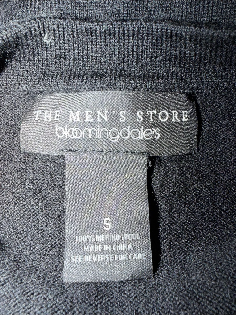 Bloomingdale's Men’s Black Button-Front Sleeveless Wool Vest